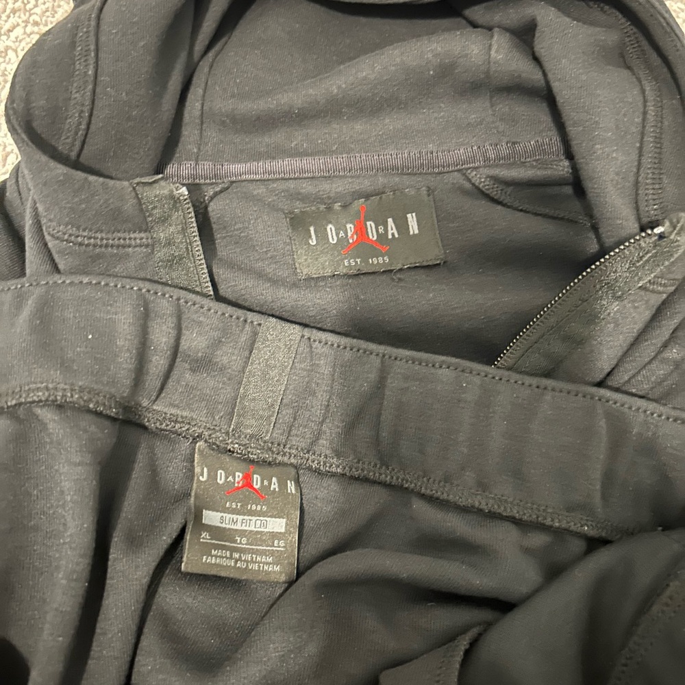 Air Jordan Track suit Set - Picture 2 of 2